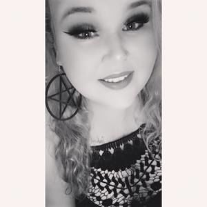 Meet your Posher, Bella